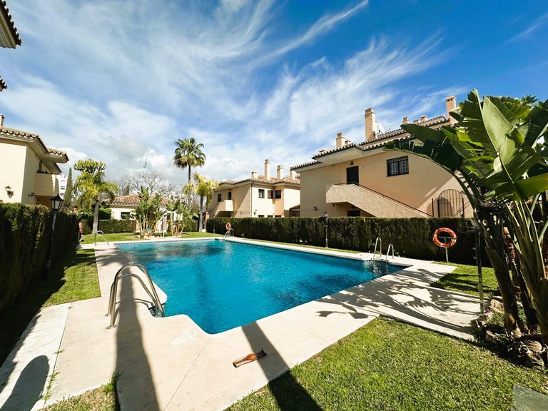 Apartment for Sale in San Pedro De Alcántara, Malaga 25