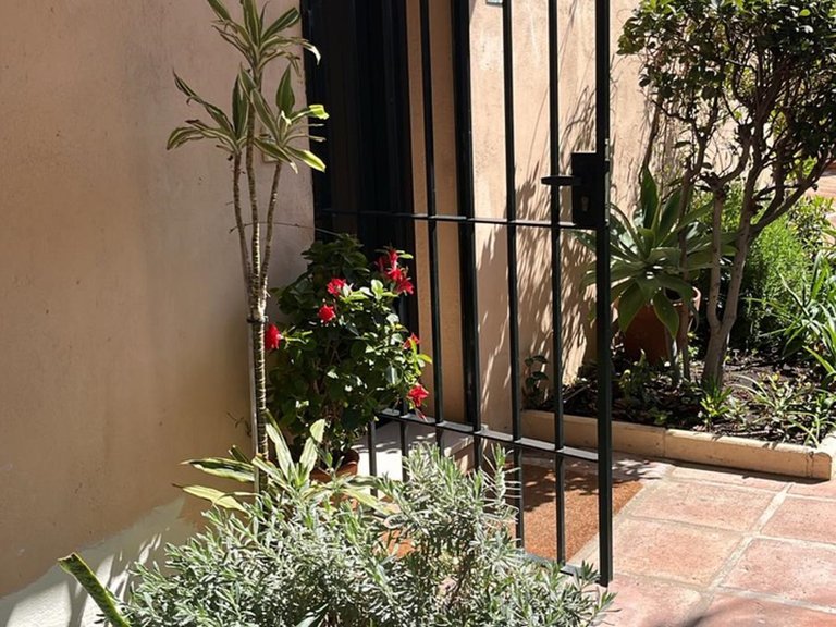 Apartment for Sale in San Pedro De Alcántara, Malaga 27