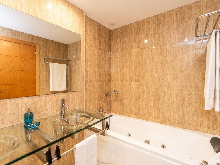 Apartment for Sale in Atalaya, Malaga 15