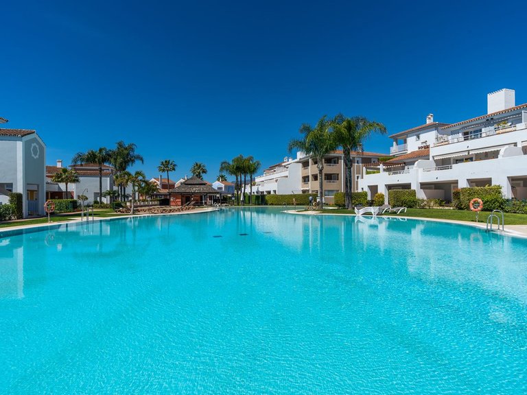 Apartment for Sale in Atalaya, Malaga 18