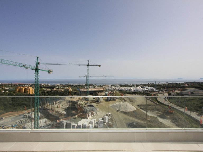 Apartment for Sale in Selwo, Malaga 2