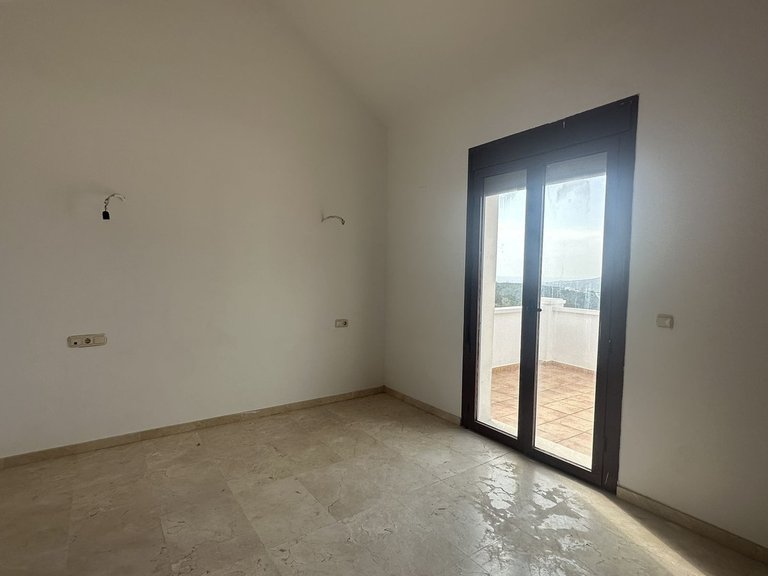 Villa for Sale in Doña Julia, Malaga 14