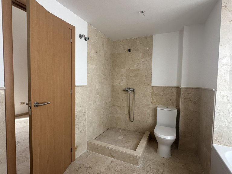 Villa for Sale in Doña Julia, Malaga 20