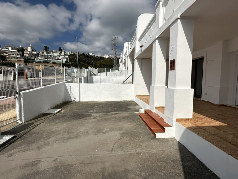 Villa for Sale in Doña Julia, Malaga 9