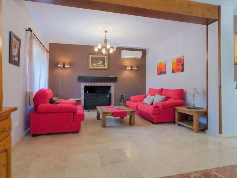 Villa for Sale in Estepona, Malaga 6