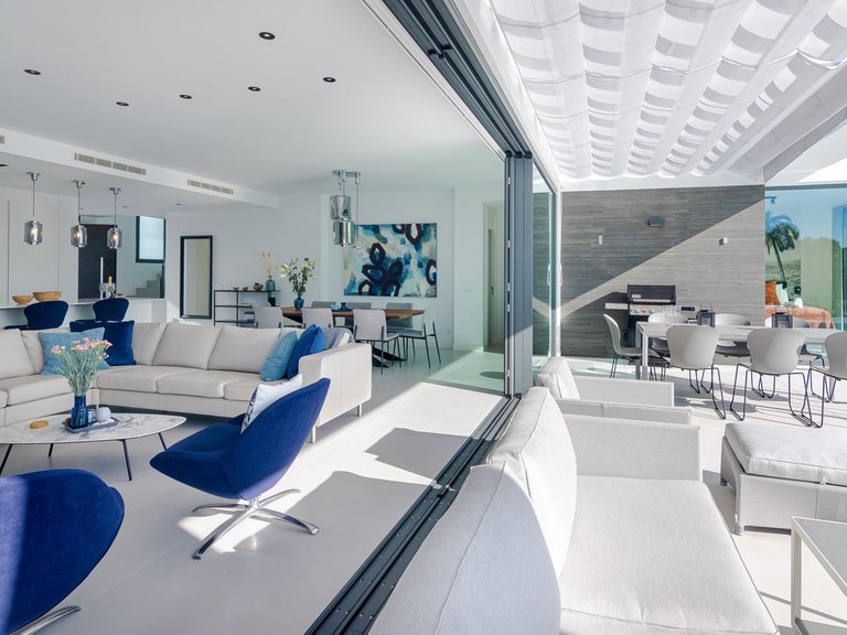 Villa for Sale in Calahonda, Malaga 12