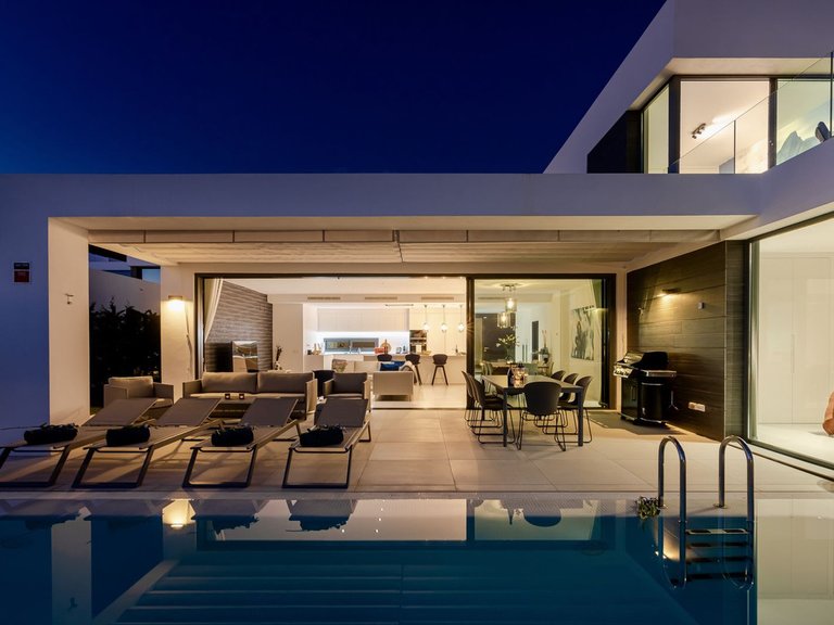 Villa for Sale in Calahonda, Malaga 17