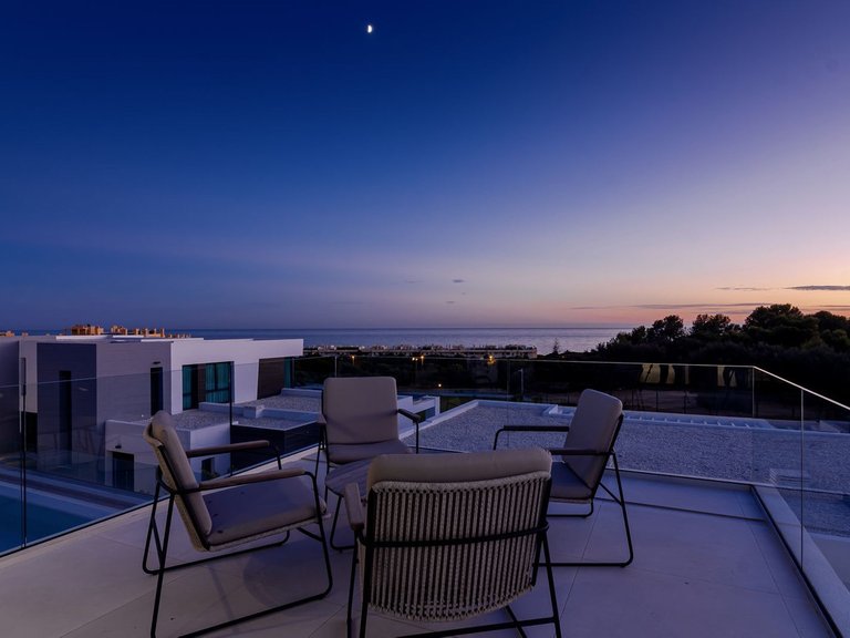 Villa for Sale in Calahonda, Malaga 22