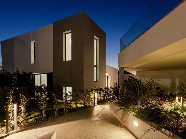 Villa for Sale in Calahonda, Malaga 24