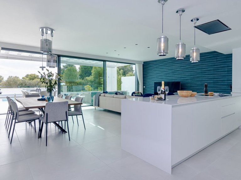 Villa for Sale in Calahonda, Malaga 4