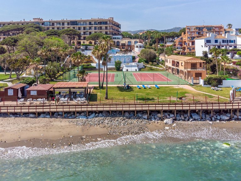 Apartment for Sale in Calahonda, Malaga 5