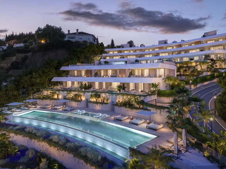 Apartment for Sale in Los Almendros, Malaga 2