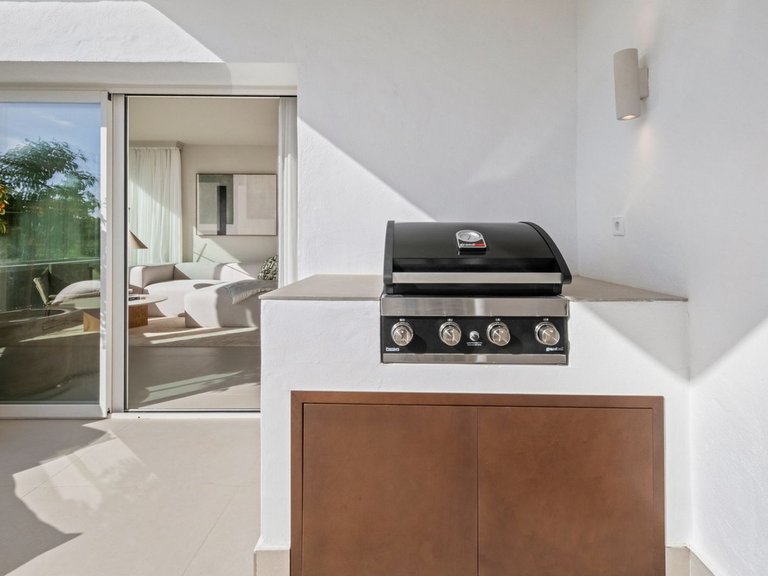 Apartment for Sale in La Quinta, Malaga 15
