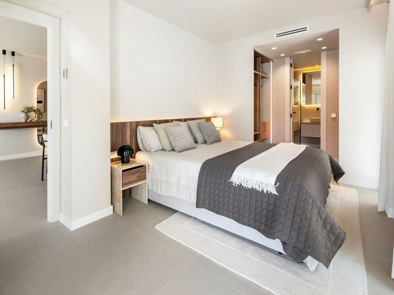 Apartment for Sale in La Quinta, Malaga 18