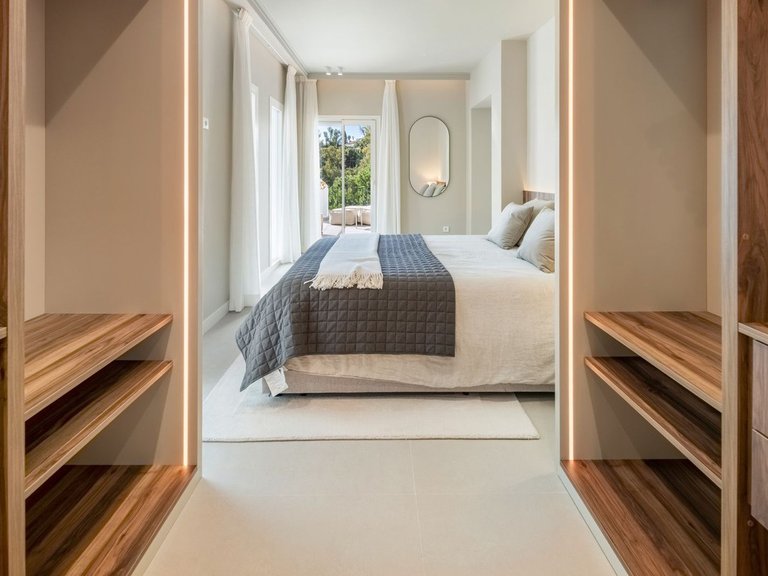 Apartment for Sale in La Quinta, Malaga 20