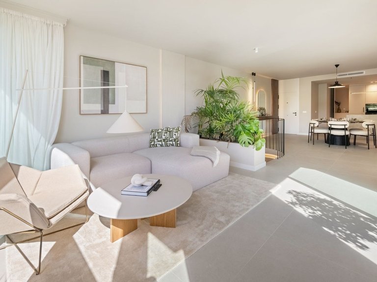 Apartment for Sale in La Quinta, Malaga 4