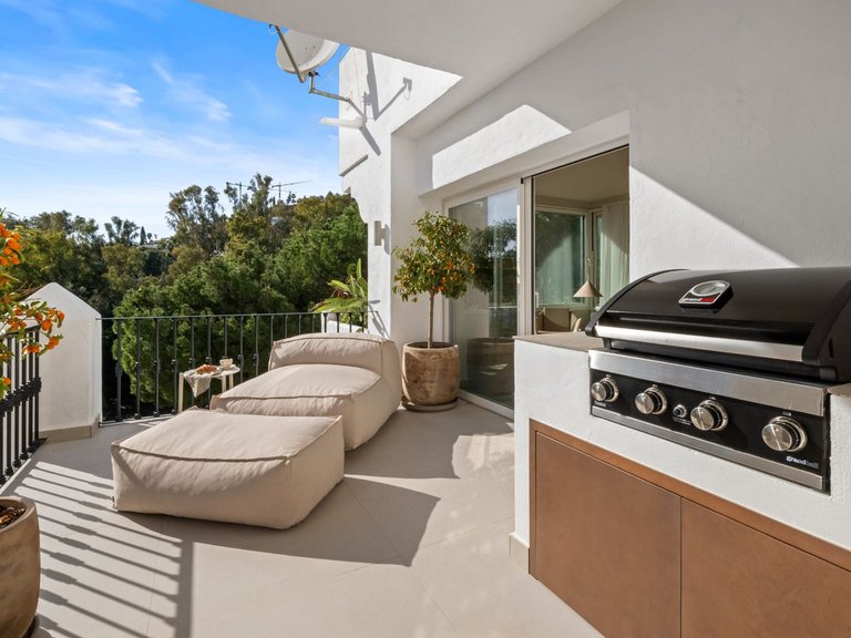 Apartment for Sale in La Quinta, Malaga 43