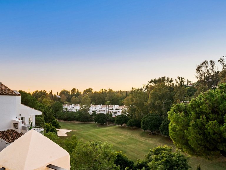 Apartment for Sale in La Quinta, Malaga 49