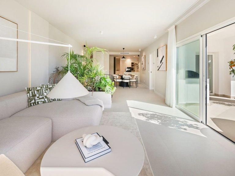Apartment for Sale in La Quinta, Malaga 5