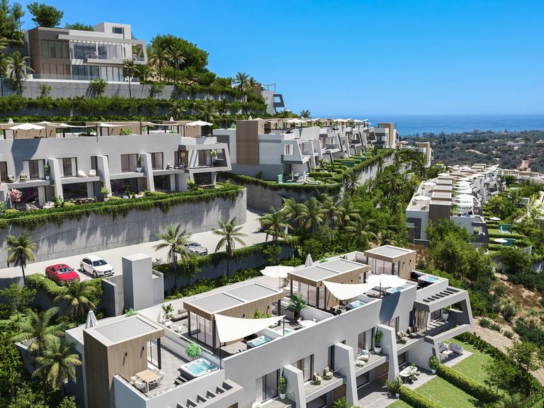 Town House for Sale in Costa del Sol Elviria, Malaga 11