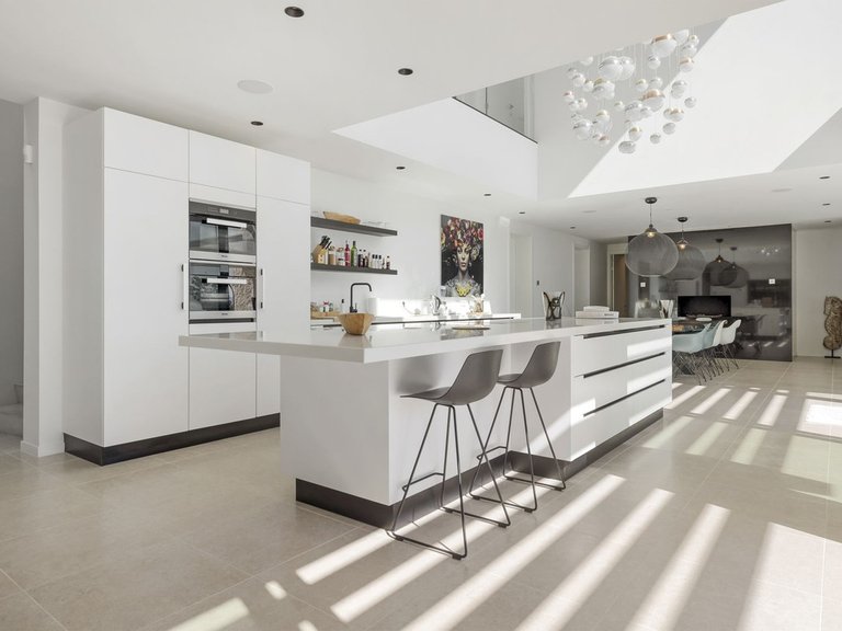 Villa for Sale in Benahavís, Malaga 12