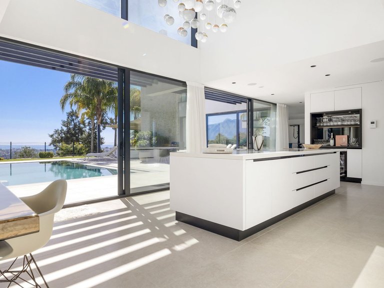 Villa for Sale in Benahavís, Malaga 13