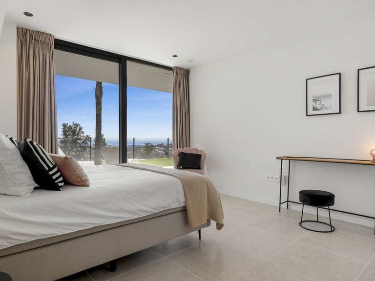 Villa for Sale in Benahavís, Malaga 18