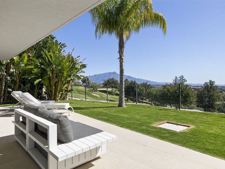 Villa for Sale in Benahavís, Malaga 38