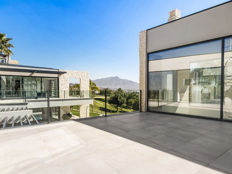 Villa for Sale in Benahavís, Malaga 40