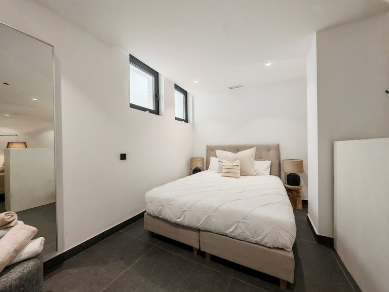 Villa for Sale in Estepona, Malaga 25