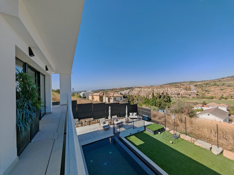 Villa for Sale in Estepona, Malaga 27