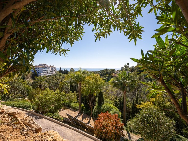 Villa for Sale in Hacienda Las Chapas, Malaga 49