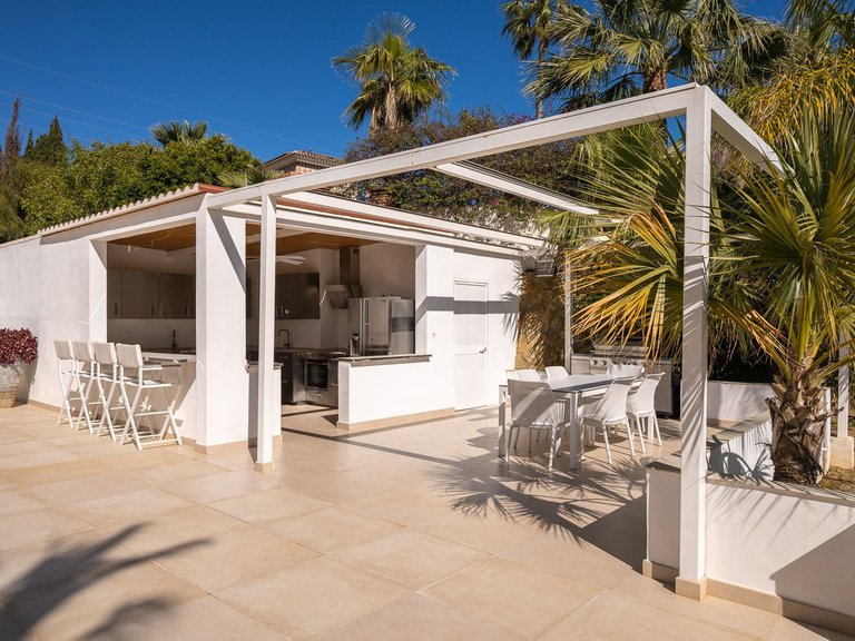 Villa for Sale in Hacienda Las Chapas, Malaga 65