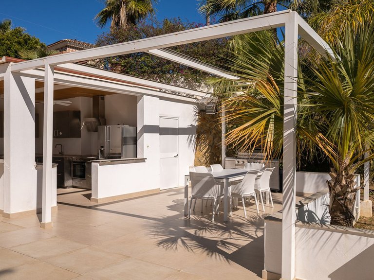 Villa for Sale in Hacienda Las Chapas, Malaga 66