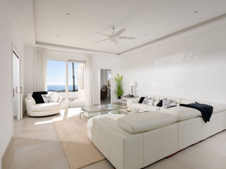 Villa for Sale in Hacienda Las Chapas, Malaga 7