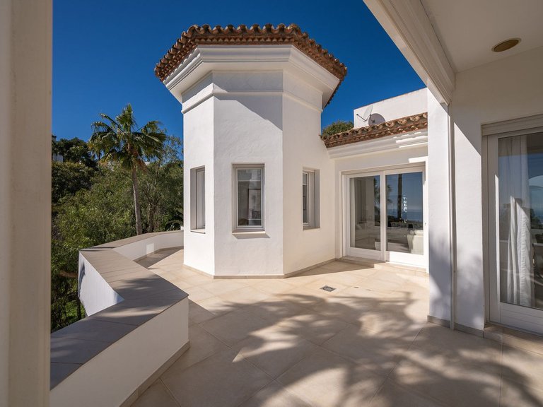 Villa for Sale in Hacienda Las Chapas, Malaga 74