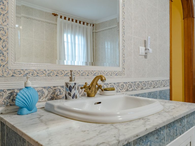 Villa for Sale in Alhaurín El Grande, Malaga 22