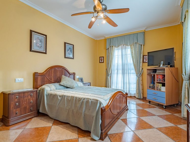 Villa for Sale in Alhaurín El Grande, Malaga 27