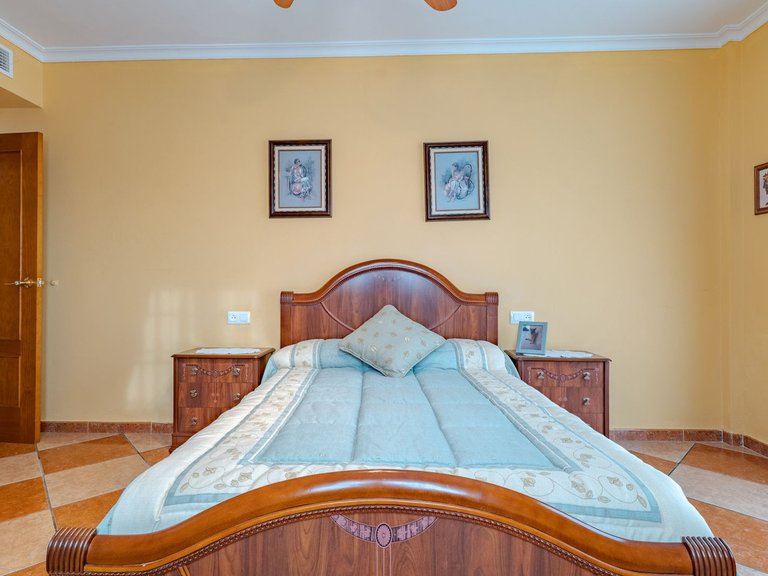Villa for Sale in Alhaurín El Grande, Malaga 29