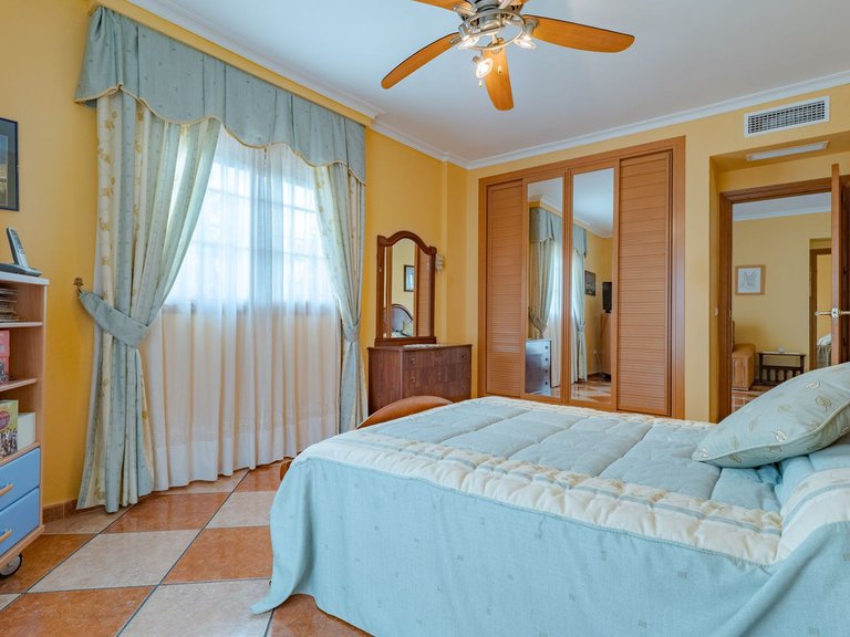 Villa for Sale in Alhaurín El Grande, Malaga 30