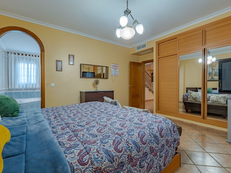 Villa for Sale in Alhaurín El Grande, Malaga 31