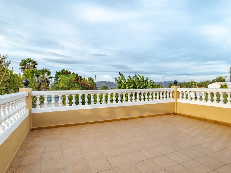 Villa for Sale in Alhaurín El Grande, Malaga 36