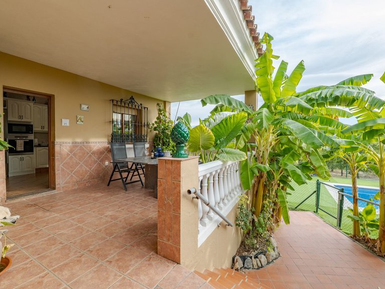 Villa for Sale in Alhaurín El Grande, Malaga 37