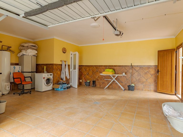 Villa for Sale in Alhaurín El Grande, Malaga 43