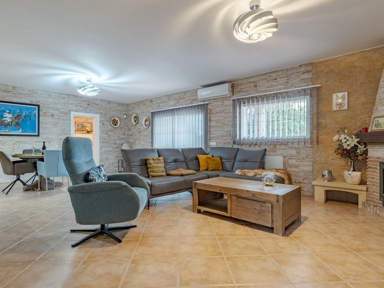 Villa for Sale in Alhaurín El Grande, Malaga 47
