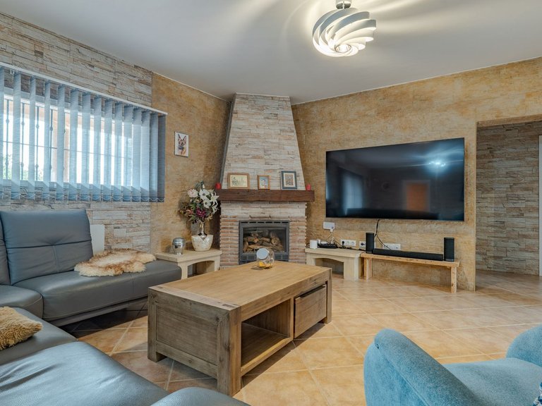 Villa for Sale in Alhaurín El Grande, Malaga 48