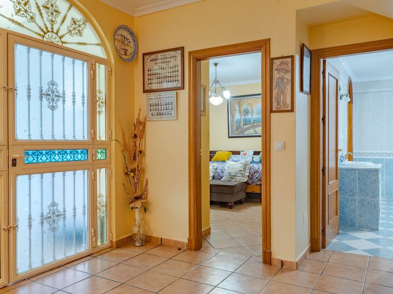 Villa for Sale in Alhaurín El Grande, Malaga 5