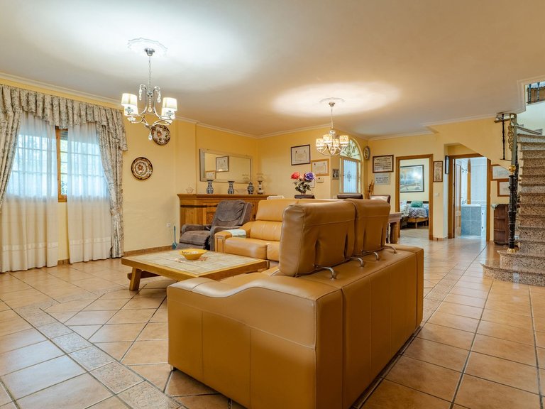 Villa for Sale in Alhaurín El Grande, Malaga 7