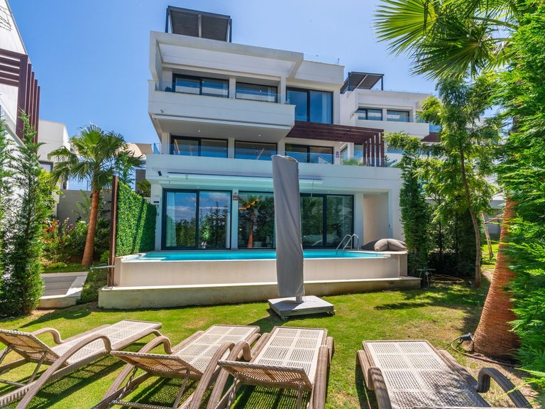 Villa for Sale in La Cala Golf, Malaga 1