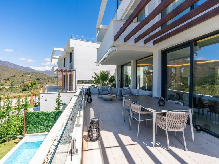 Villa for Sale in La Cala Golf, Malaga 3